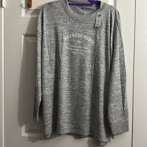 Women’s soft sweatshirt